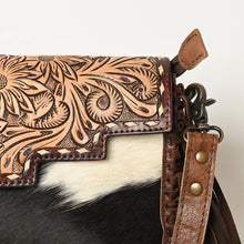Load image into Gallery viewer, Iron Spur Hand Tooled Leather Crossbody Purse