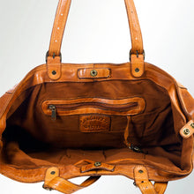 Load image into Gallery viewer, The Avalon Italian Leather Crossbody Purse
