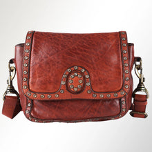 Load image into Gallery viewer, Woodland Hills Small Leather Crossbody Purse