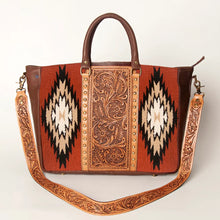 Load image into Gallery viewer, Cave Lake Western Leather Tote Bag