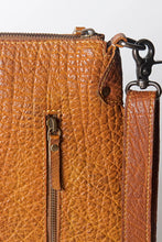 Load image into Gallery viewer, Guymon Vintage Leather Crossbody Purse