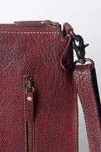 Load image into Gallery viewer, Guthrie Vintage Leather Crossbody Purse