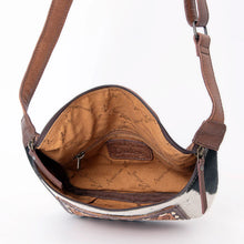 Load image into Gallery viewer, Cedar Hills Western Leather Fanny Pack