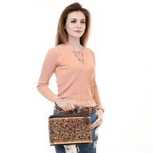 Load image into Gallery viewer, Juniper Jewel Hand Tooled Leather Jewelry Box