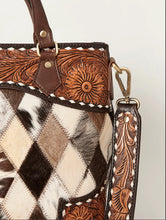 Load image into Gallery viewer, Diamond Stitch Western Leather Purse