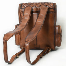 Load image into Gallery viewer, Fynn Creek Leather Backpack