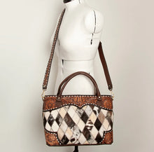 Load image into Gallery viewer, Diamond Stitch Western Leather Purse