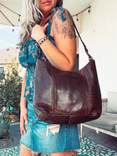 Load image into Gallery viewer, Apulia Italian Leather Shoulder Bag