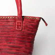 Load image into Gallery viewer, Vintage Vogue Leather Shoulder Bag