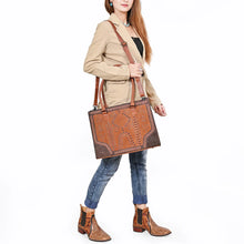 Load image into Gallery viewer, Lariat Luxe Western Leather Shoulder Bag