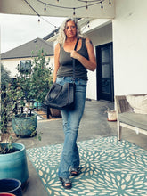 Load image into Gallery viewer, Black Mesa Leather Crossbody Purse