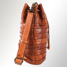 Load image into Gallery viewer, Huntington Italian Leather Crossbody Purse