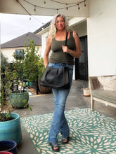 Load image into Gallery viewer, Black Mesa Leather Crossbody Purse