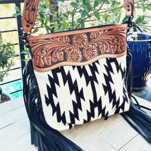Load image into Gallery viewer, White Mountain Western Leather Crossbody Purse