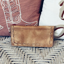 Load image into Gallery viewer, Pelican Brown Vintage Leather Wallet