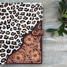 Load image into Gallery viewer, Marble Falls Leather Notebook Portfolio