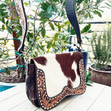 Load image into Gallery viewer, Deer Park Western Leather Crossbody Purse