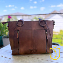 Load image into Gallery viewer, Lake Sumner Western Leather Crossbody Purse