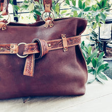 Load image into Gallery viewer, Brown Rock Leather Shoulder Bag