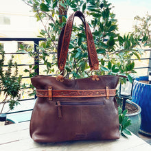 Load image into Gallery viewer, Brown Rock Leather Shoulder Bag