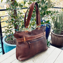 Load image into Gallery viewer, Brown Rock Leather Shoulder Bag