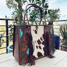 Load image into Gallery viewer, Great Bluff Western Leather Tote Bag