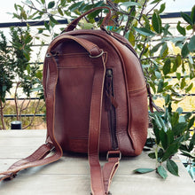 Load image into Gallery viewer, White Daisy Western Leather Backpack