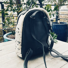 Load image into Gallery viewer, Plainview Western Leather Backpack