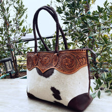 Load image into Gallery viewer, Yellowstone Western Leather Shoulder Tote Bag