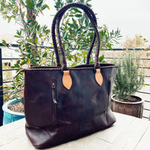 Load image into Gallery viewer, Yellowstone Western Leather Shoulder Tote Bag