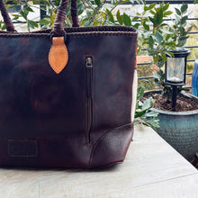 Load image into Gallery viewer, Yellowstone Western Leather Shoulder Tote Bag