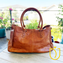 Load image into Gallery viewer, Belleford Leather Crossbody Purse