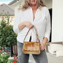 Load image into Gallery viewer, Wild Oak Leather Crossbody Purse