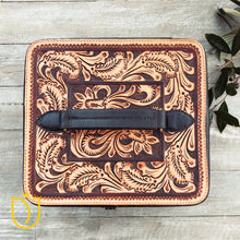 Load image into Gallery viewer, Collier Hand Tooled Leather Jewelry Box