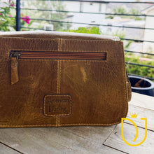 Load image into Gallery viewer, Wild Oak Leather Crossbody Purse