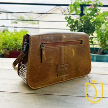 Load image into Gallery viewer, Wild Oak Leather Crossbody Purse