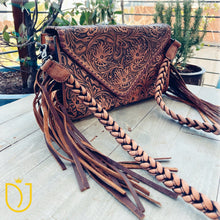 Load image into Gallery viewer, Coyote Run Hand Tooled Leather Purse
