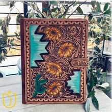 Load image into Gallery viewer, Great Bluff Leather Notebook Portfolio