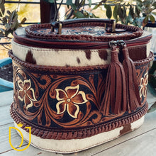 Load image into Gallery viewer, Leather Lasso Hand Tooled Leather Jewelry Box
