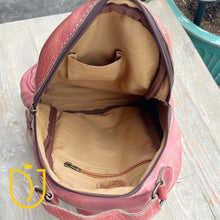 Load image into Gallery viewer, Saratoga Springs Vintage Leather Backpack