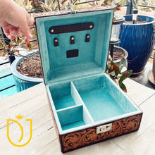 Load image into Gallery viewer, Saddlewood Hand Tooled Leather Jewelry Box