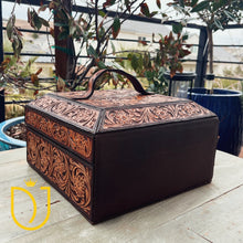 Load image into Gallery viewer, Saddlewood Hand Tooled Leather Jewelry Box