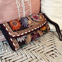 Load image into Gallery viewer, Bellemont Hand Tooled Leather Crossbody Wallet