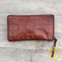 Load image into Gallery viewer, The James Vintage Leather Wallet