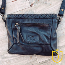 Load image into Gallery viewer, Ripley Vintage Leather Crossbody Purse