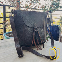 Load image into Gallery viewer, Warner Valley Vintage Leather Crossbody Purse