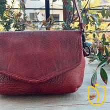 Load image into Gallery viewer, The Wallace Leather Crossbody Purse