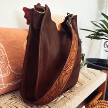 Load image into Gallery viewer, Story Creek Leather Crossbody Purse