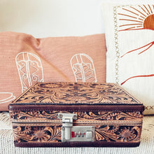 Load image into Gallery viewer, Spanish Trail Hand Tooled Leather Jewelry Case