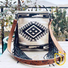 Load image into Gallery viewer, Sulphur Springs Western Leather Crossbody Purse